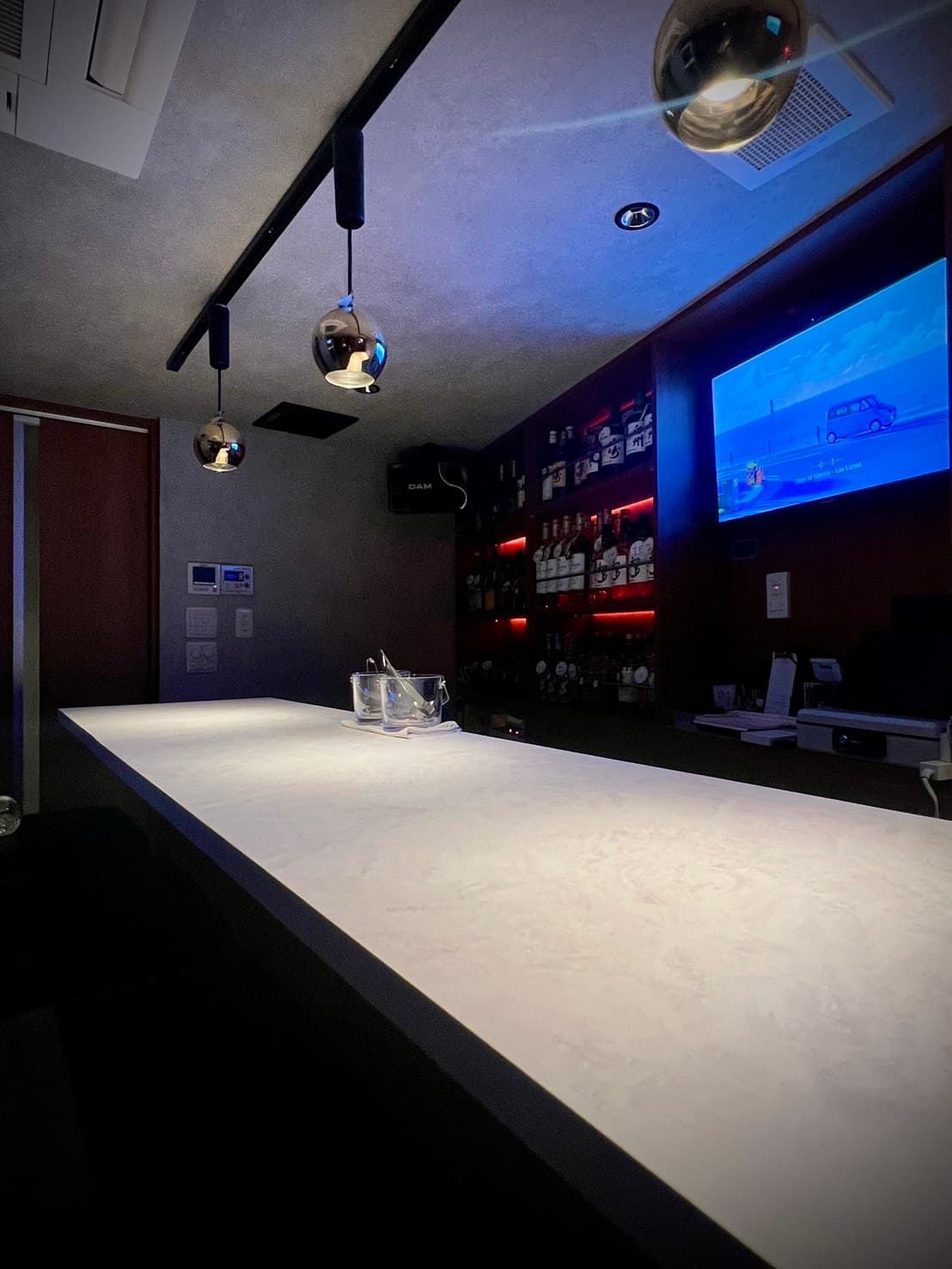 MEMBER'S BAR BOUNCE BACK 店内